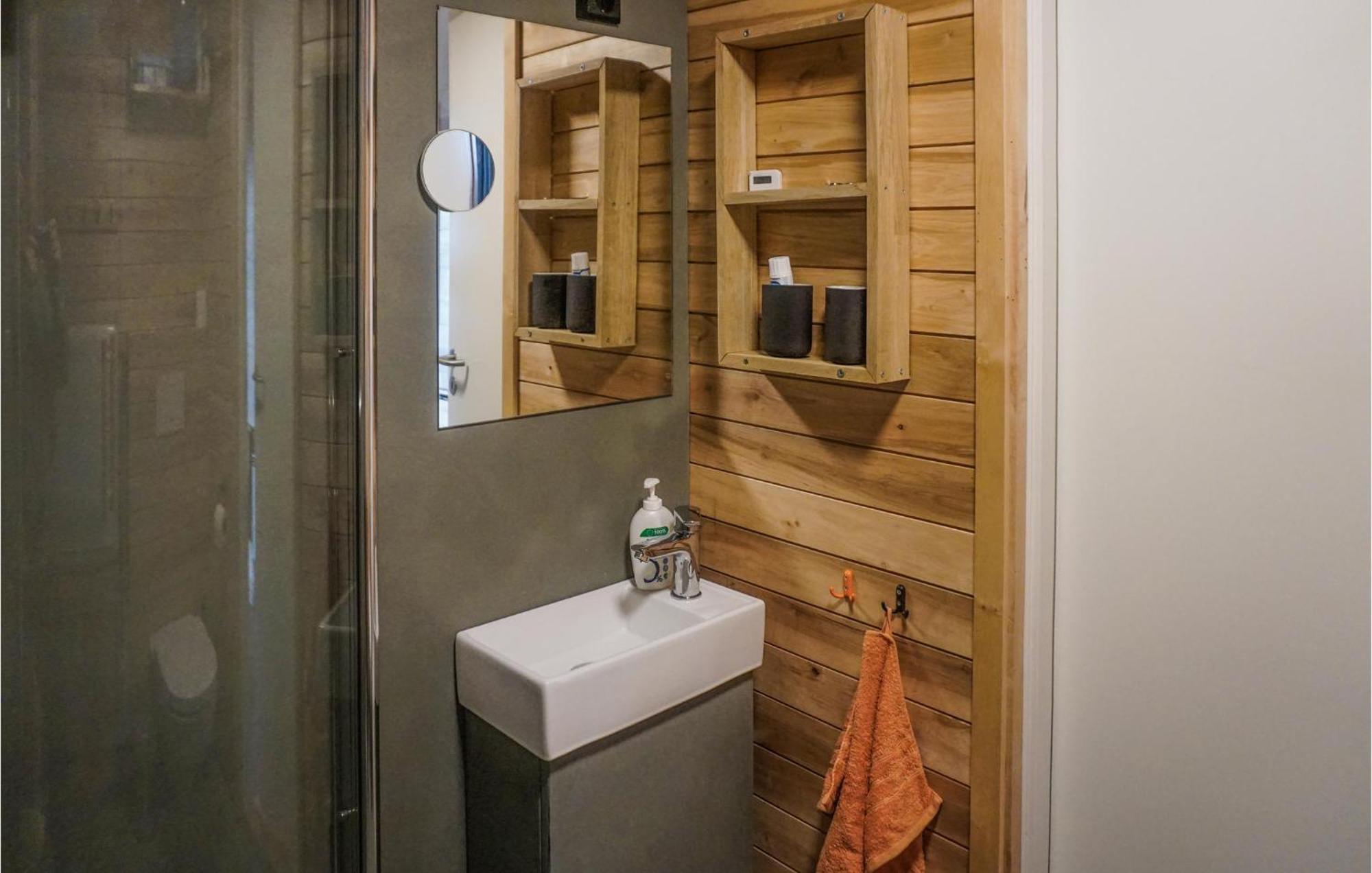 Amazing Home In Sjusjoen With Kitchen 외부 사진